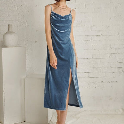 Robe Satinée Fluide À Fente